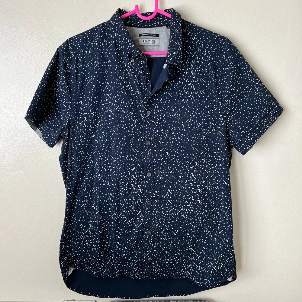 Kenneth Cole Reaction Mens Navy Blue Print Button Shirt Short Sleeve Collared M